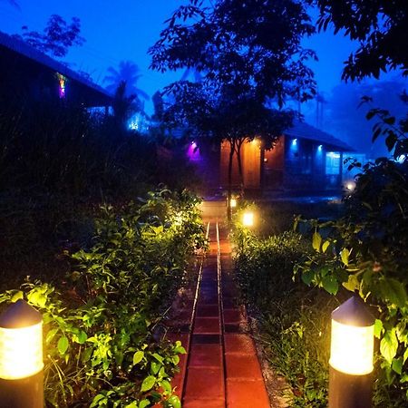 Hôtel Stone Hills à Kannur Extérieur photo