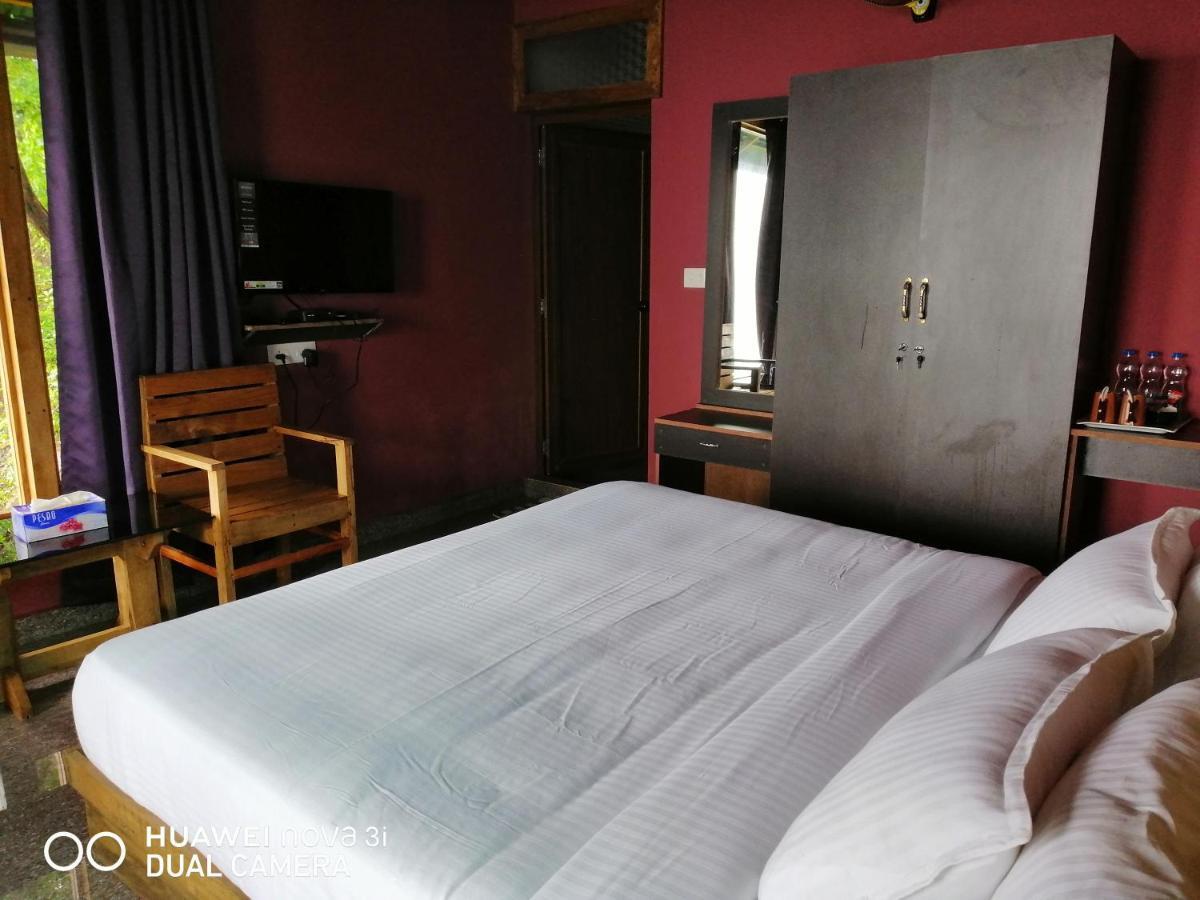 Hôtel Stone Hills à Kannur Extérieur photo