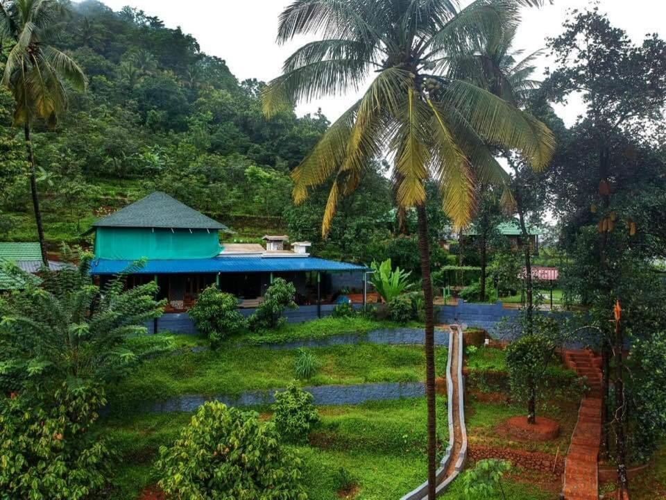Hôtel Stone Hills à Kannur Extérieur photo