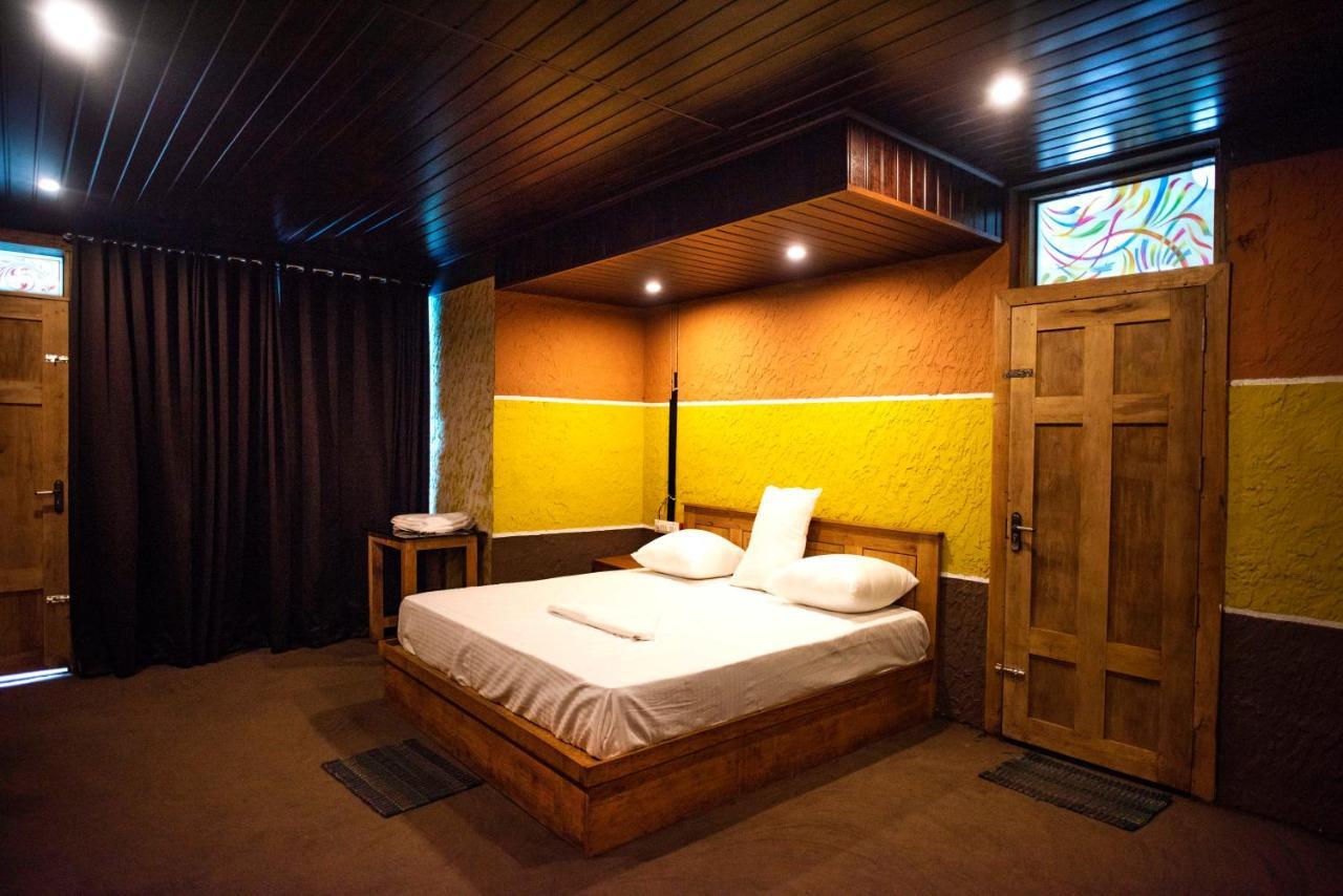 Hôtel Stone Hills à Kannur Extérieur photo
