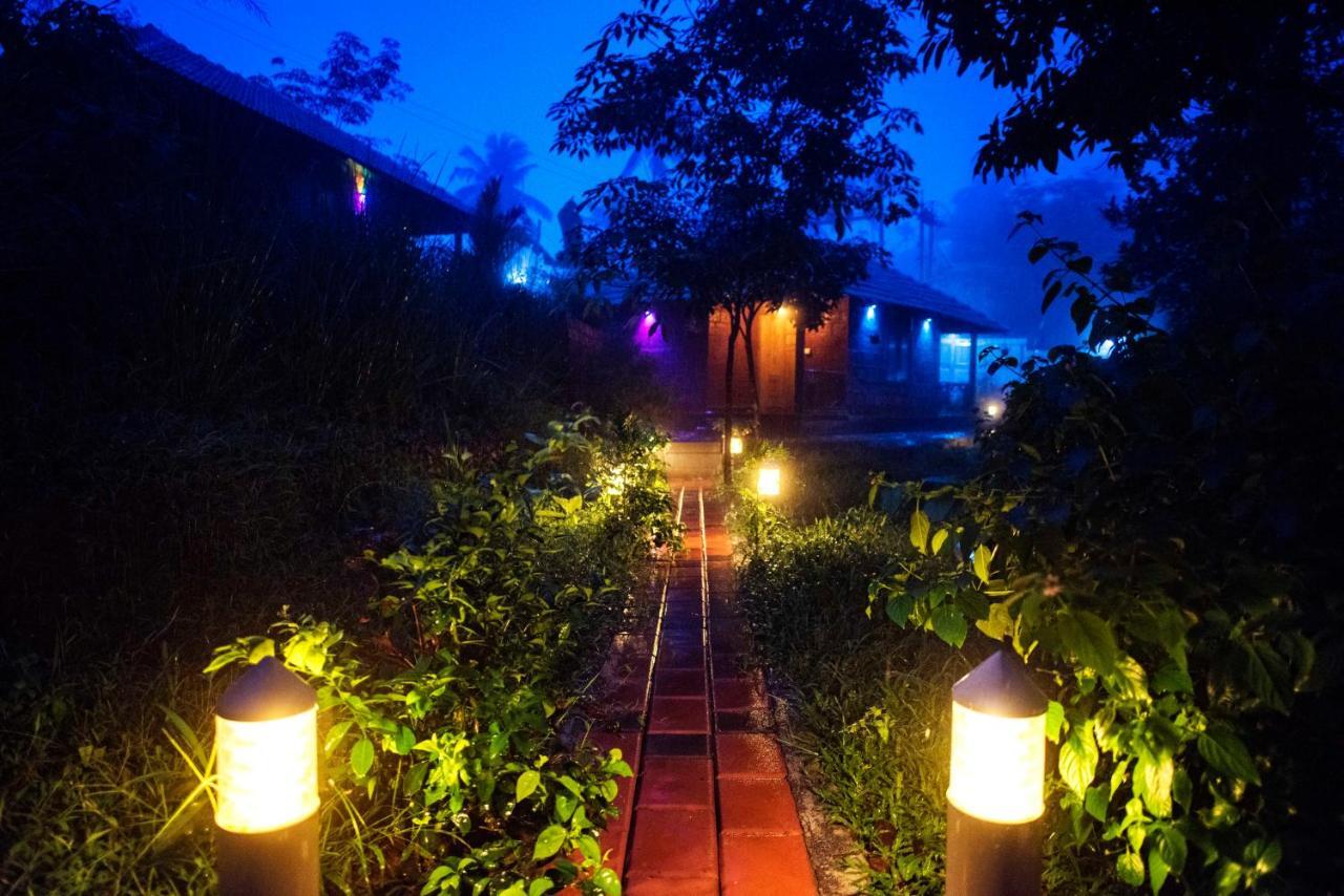 Hôtel Stone Hills à Kannur Extérieur photo