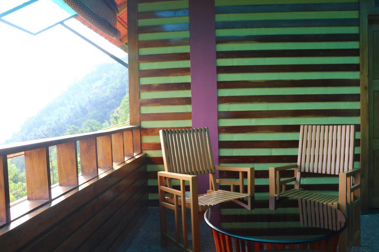 Hôtel Stone Hills à Kannur Extérieur photo