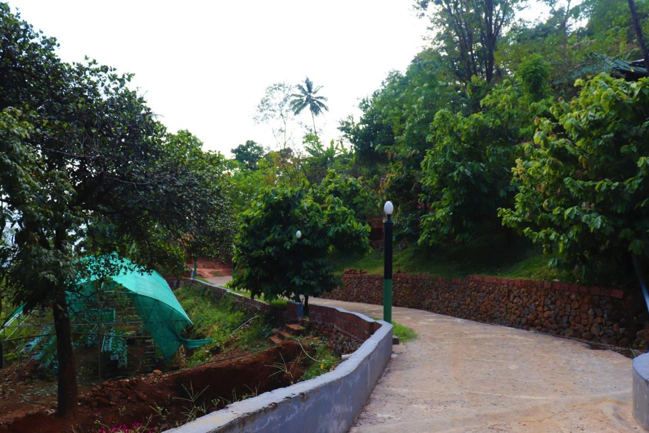 Hôtel Stone Hills à Kannur Extérieur photo