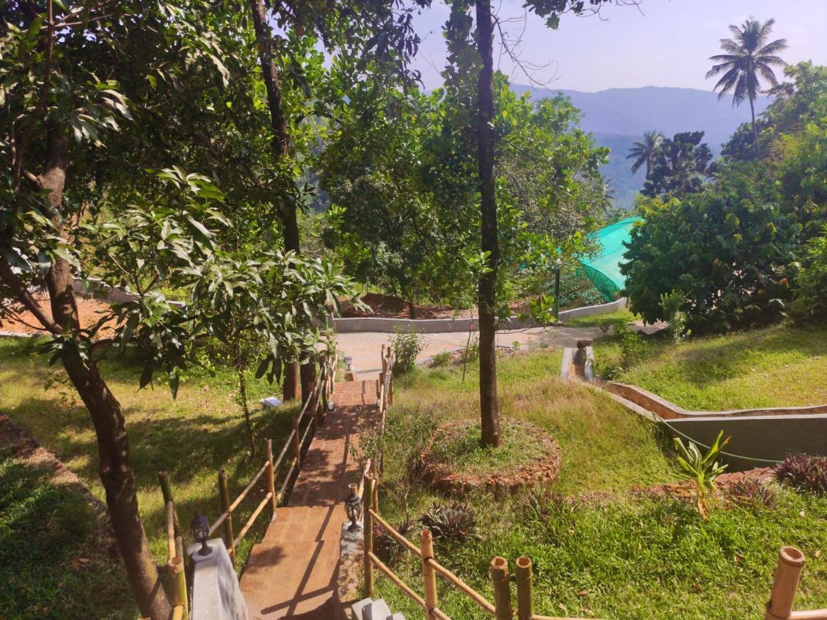 Hôtel Stone Hills à Kannur Extérieur photo