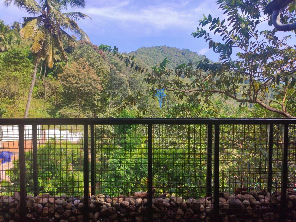 Hôtel Stone Hills à Kannur Extérieur photo