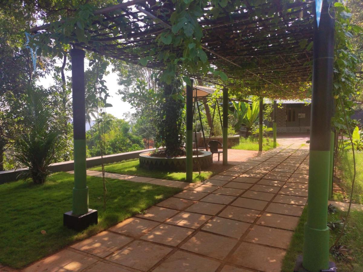 Hôtel Stone Hills à Kannur Extérieur photo